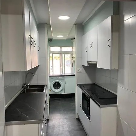 Centro Comercial Travesia De 公寓 *